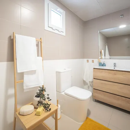 Casa Happy - Renovada, Amplia Familias Y Amigos 아파트 *