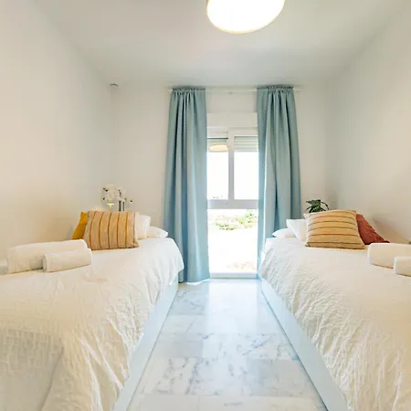Apartament Casa Happy - Renovada, Amplia Familias Y Amigos Estepona
